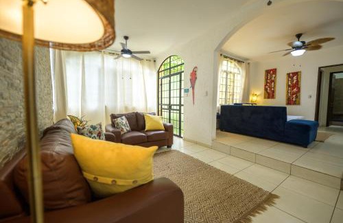Hills of Esterillos Villa | Jungle & Beach Retreat Villa Tranquilo