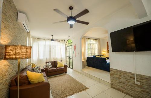 Hills of Esterillos Villa | Jungle & Beach Retreat Villa Tranquilo