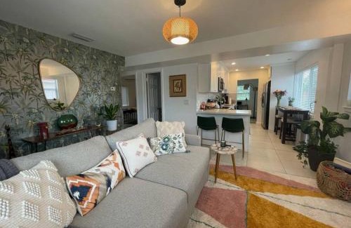 Lake Worth House | Experience Jungle Cottage: Pool, Hot Tub & Ocean Views