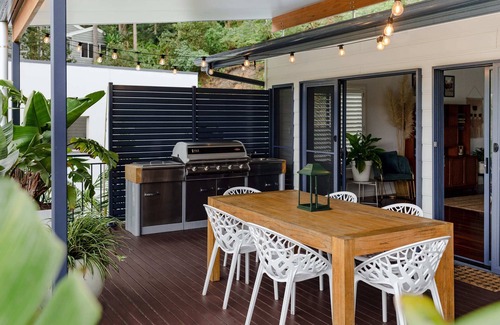 Terrigal House | Cozy Jungle Cubby with Ocean View & Family-Friendly Amenities