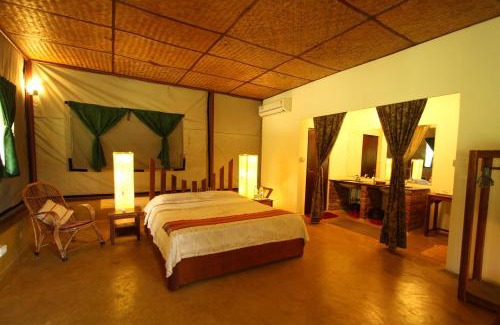 Masinagudi Resort | Relax at Jungle Hut: Rated 9.3 with Pool & Spa Amenities