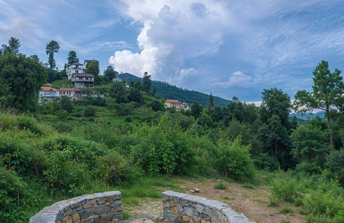 Kaul Villa | Jungle Kinara Hill View 3 BHK By Homeyhuts