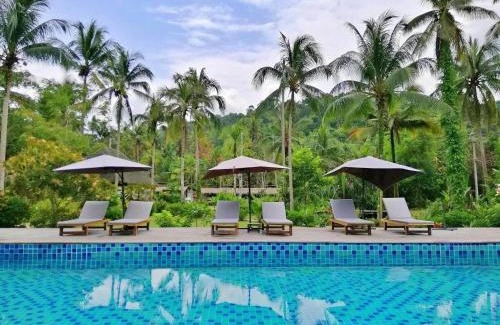 Ko Kood Resort | Relax at Jungle Koh Kood Resort with Oceanfront Views