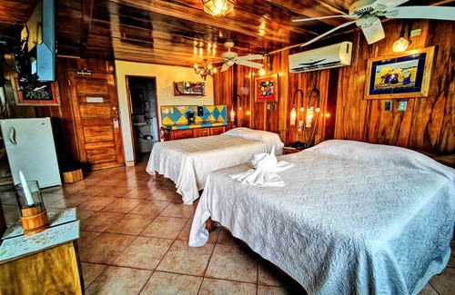 Manuel Antonio Resort | Guest Rated 10/10: Jungle & Ocean Studio Apartments
