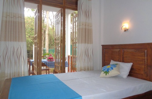 Polonnaruwa House | Relaxing Jungle View Guest with Spa & Breakfast Included