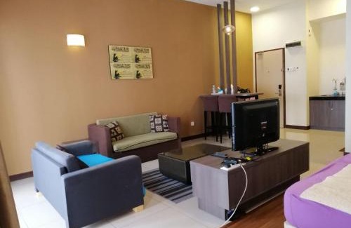 Malacca City Apartment | Relax at Junikastay BLagoon Melaka with Pool & Spa