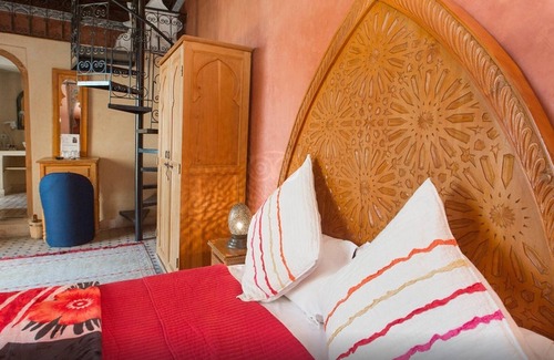 Ain Azlitan Bed & Breakfast | Experience the Junior Suite at Riad Layalina Fez with Pool