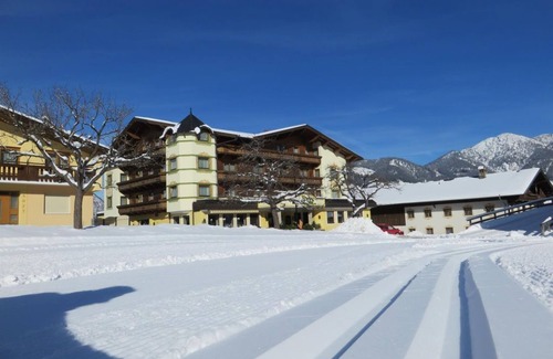 Brandenberg House | Discover the Junior Suite "Edelweiss" at Hotel Neuwirt