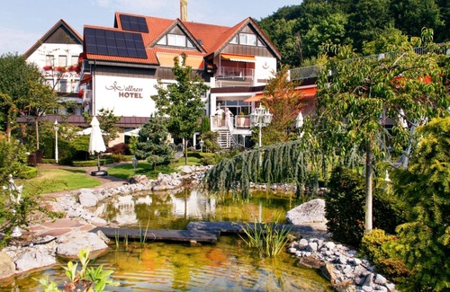Brochterbeck House | Relaxing Junior Suite at Hotel Teutoburg Forest