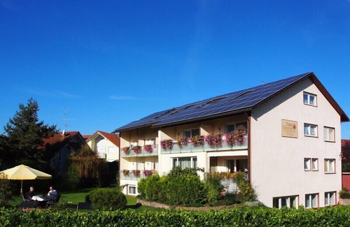 Bad Krozingen Apartment | Cozy Junior Suite No. 8.2 with Kitchen & Breakfast Included