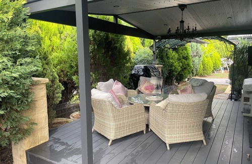 Cessnock House | Explore Juniper Corner in Hunter Valley - A Timeless Retreat