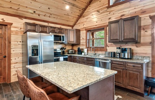 Caton Cabin | Ideal Getaway: Indoor Heated Pool & Game Room for 20
