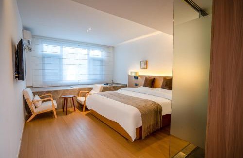 Yongding Hotel | Junlan Hotel 张家界郡澜民宿