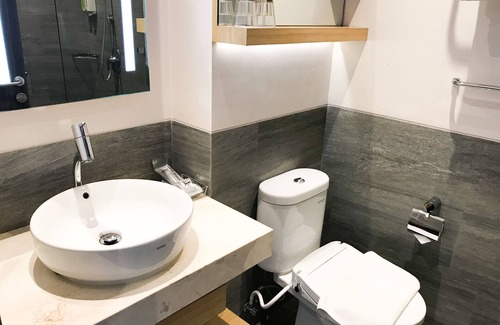 Kampung Bali Hotel | Discover Juno Tanah Abang Jakarta: Family-Friendly Haven