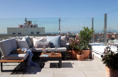 Cuatro Caminos Apartment | Beautiful Penthouse with Spectacular Terrace in Bernabéu