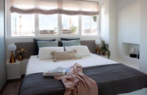 Cuatro Caminos Apartment | Beautiful Penthouse with Spectacular Terrace in Bernabéu