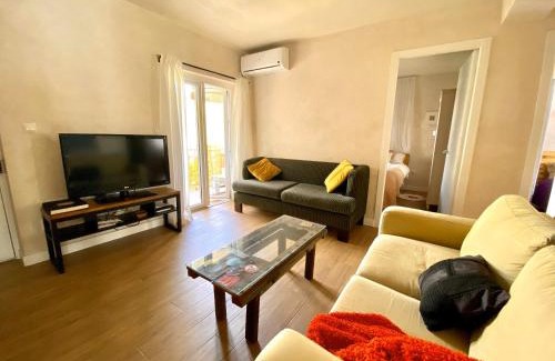 Pio XII Apartment | Relaxing Retreat Near the Old Town with Terrace Access