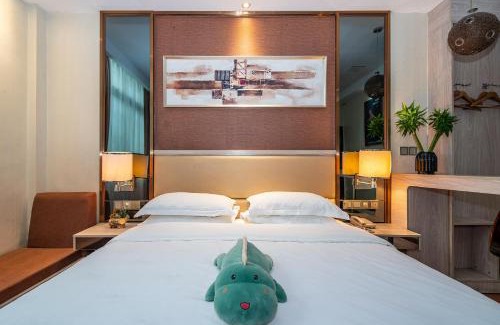 Huadu Hotel | Junyue Airport Hotel -Free Shuttle Bus Guangzhou Baiyun airport