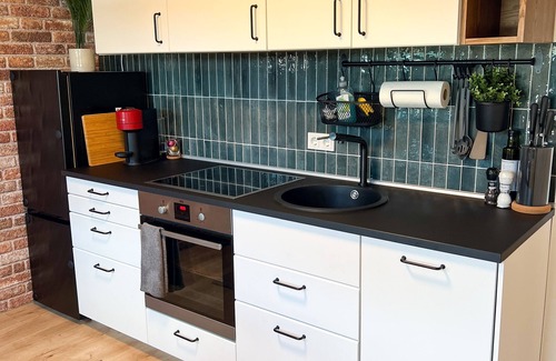 Biewer Apartment | Loft 53: Terrace Retreat with Parking and Spa Amenities