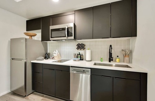 Riverside Apartment | Jupiter's Studio Apartment with Pool - Top-Rated Stay