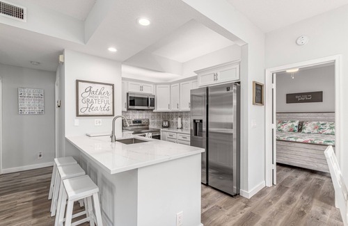 Bella Vista Condo | Coastal Paradise by JupRent: Oceanfront Haven for Families