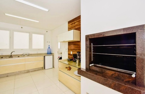 Jurere Internacional House | Beachside Mansion in Jurerê Internacional with Private Pool