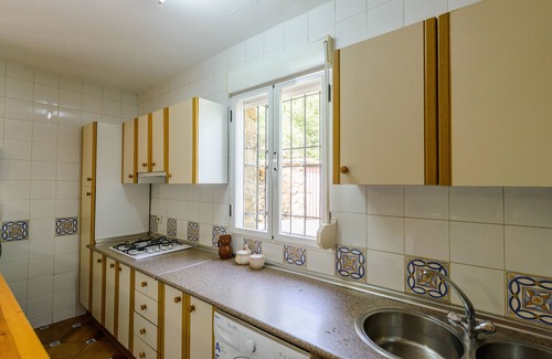 Torres Cottage | Relaxing Jurinea House with Private Pool and Spa Amenities