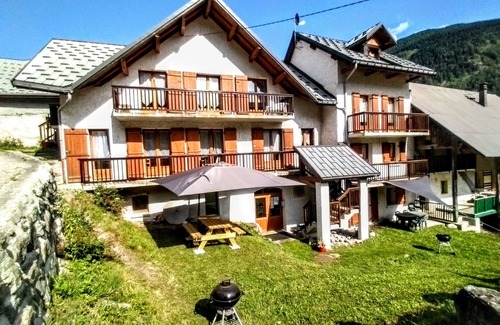 Saint-Colomban-des-Villards Apartment | Perfectly Located Apartment with Scenic Views - Pet Friendly