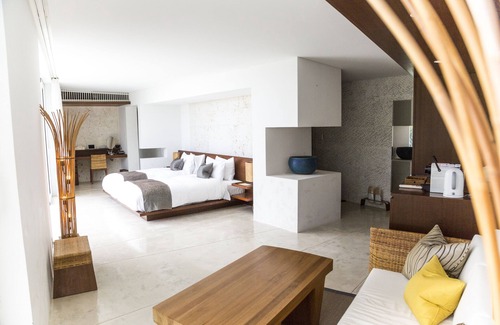 Ishigaki Hotel | Experience Ocean View Bliss at Jusandi - 4 Star Retreat