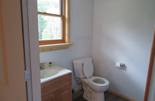 Benton Bed & Breakfast | Convenient Getaway Near Ricketts Glen with Breakfast Included