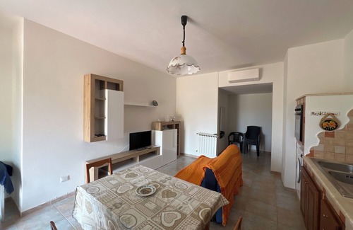 Tanaunella Villa | Seaside Retreat: Steps from Tavolara's Pristine Beach
