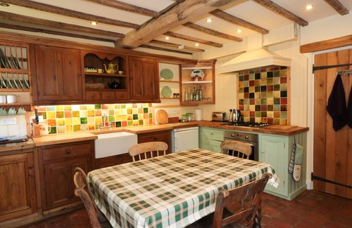 Alfreton Cottage | Pet-Friendly Cottage at Newlands Farm in Golden Valley