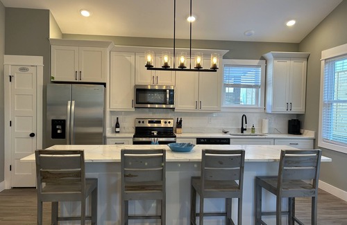 Corolla Condo | Beachside Retreat: Walk to the Shore with Ocean Views