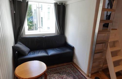 Frogner Apartment | Charming Stay Steps from The Royal Palace, Rated 9.8/10