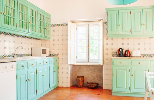 Lanhelas Villa | Comfortable Stay at Casa da Helena with Ocean View & Pool