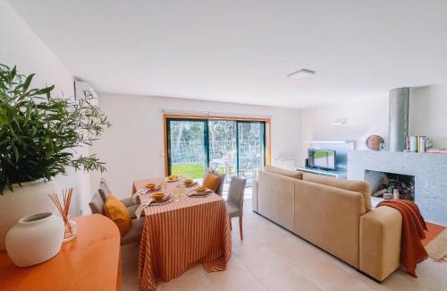 Lanhelas Villa | Just Like Home - Casa Lima