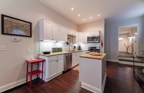 Germantown House | Ideal Highlands Retreat: Walk to Music Hall, Sleeps 6