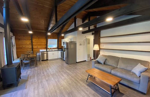North Upper Truckee House | Just Listed! Forest View Dog Friendly 2-Bedroom House Near Heavenly And Lake