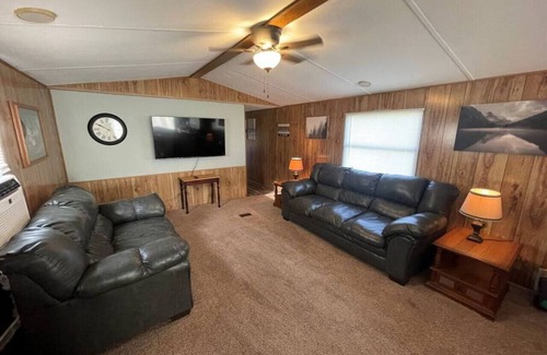 Annapolis House | Pet-Friendly Spring Street Cabin #2 with Family Amenities