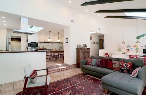 Soquel House | Modern 3BR Beach House with Ocean View Just One Mile Away