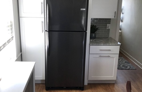 Plymouth Cultural District Apartment | Your Perfect Retreat: Oceanfront with Pool & Breakfast