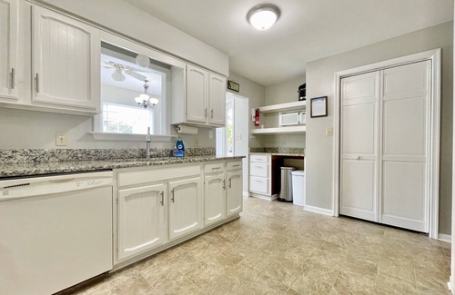 Chic's Beach House | Steps from the Beach with Ocean View & Pet Friendly Stay
