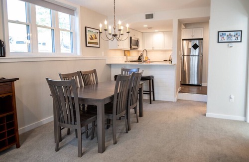 Ludlow House | Ideal Location Steps from the Trail in Winterplace Ski Community