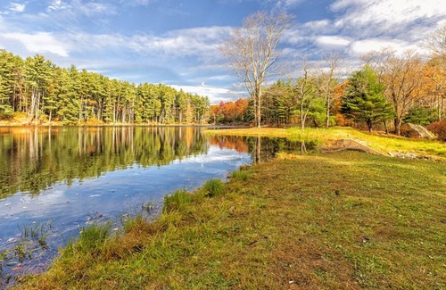 Mahwah House | Just What You Were Looking For! w/ Swimming Pool, Pet-Friendly, Free Parking!