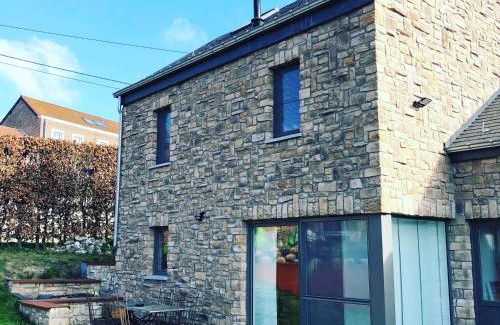 Wanze House | Inviting Juste à Côté: Cozy Home with Pool Amenities