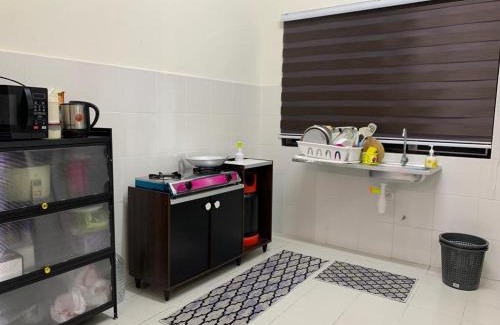 Lumut House | Guest Rated 9.3: Juwita&Arjuna Homestay for Families