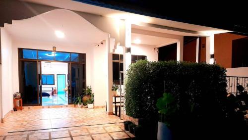 Betong Villa | Discover JW Homestay Betong: Family-Friendly Retreat