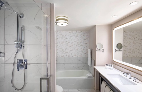 Lenox Hotel | Elegant JW Marriott Atlanta Buckhead with Pool & Spa