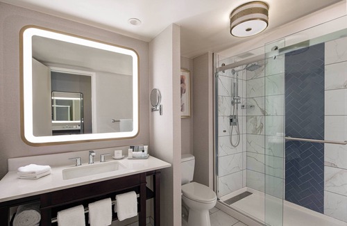 Lenox Hotel | Elegant JW Marriott Atlanta Buckhead with Pool & Spa