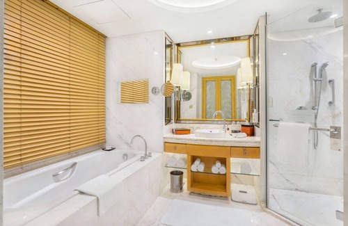 Guomao Hotel | Elegant JW Marriott Hotel Beijing: Rated 9/10 with Spa & Pool